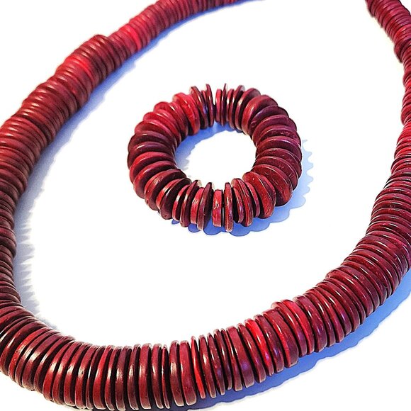 Red wood bead necklace & bracelet set - Picture 2 of 9